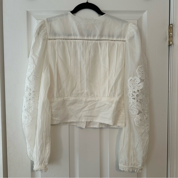 FARM Rio White V Neck Lace Blouse - Picture 3 of 4